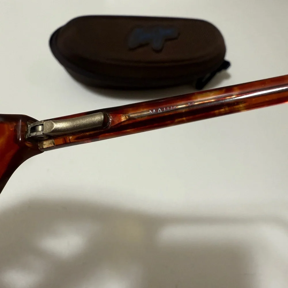 Maui MJ 125-10 Tortoiseshel Brown Polarized, Stylish Brown Sunglasses. Unisex